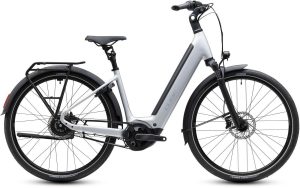 Cube SUPREME HYBRID DELUXE PRO 600 Lage instap 2027